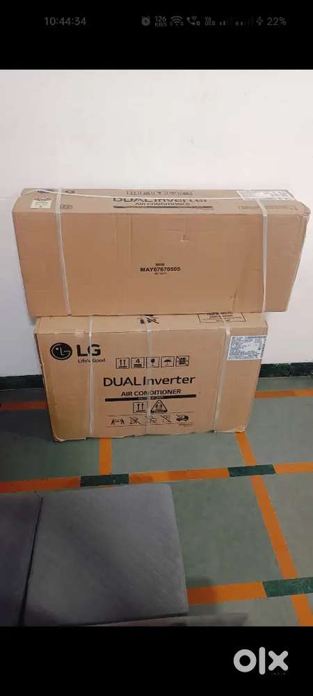 LG wall mounted split AC