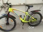 Very very good condition double disc brakes cycle