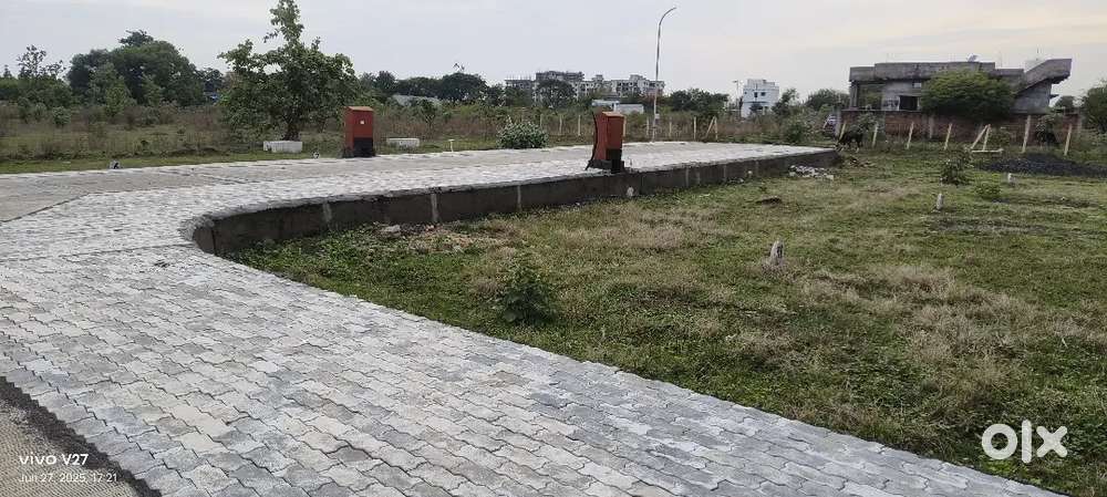 Plot's with RL SEMI COMMERCIAL