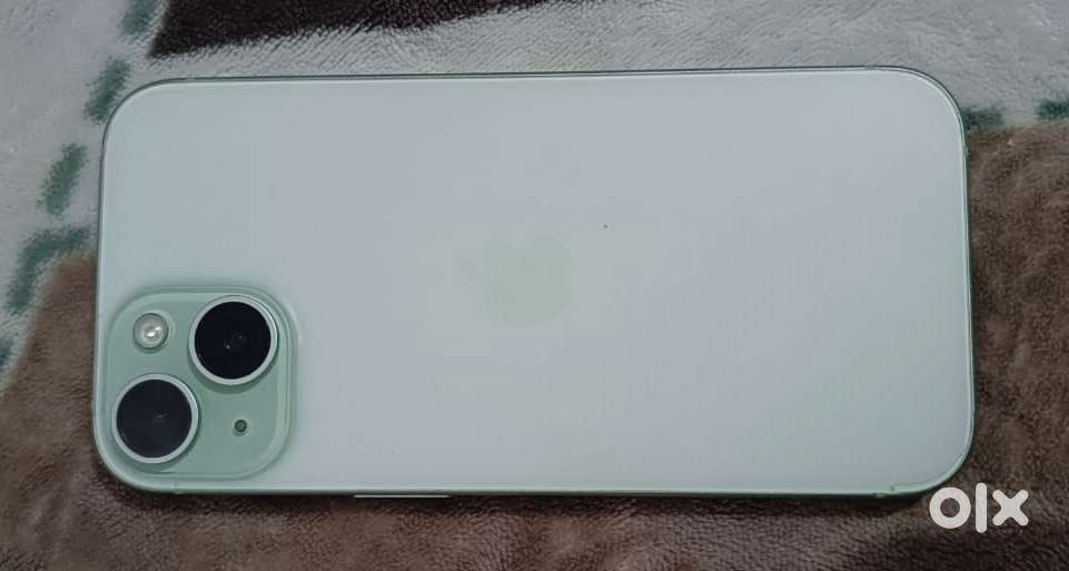 iPhone 15 128