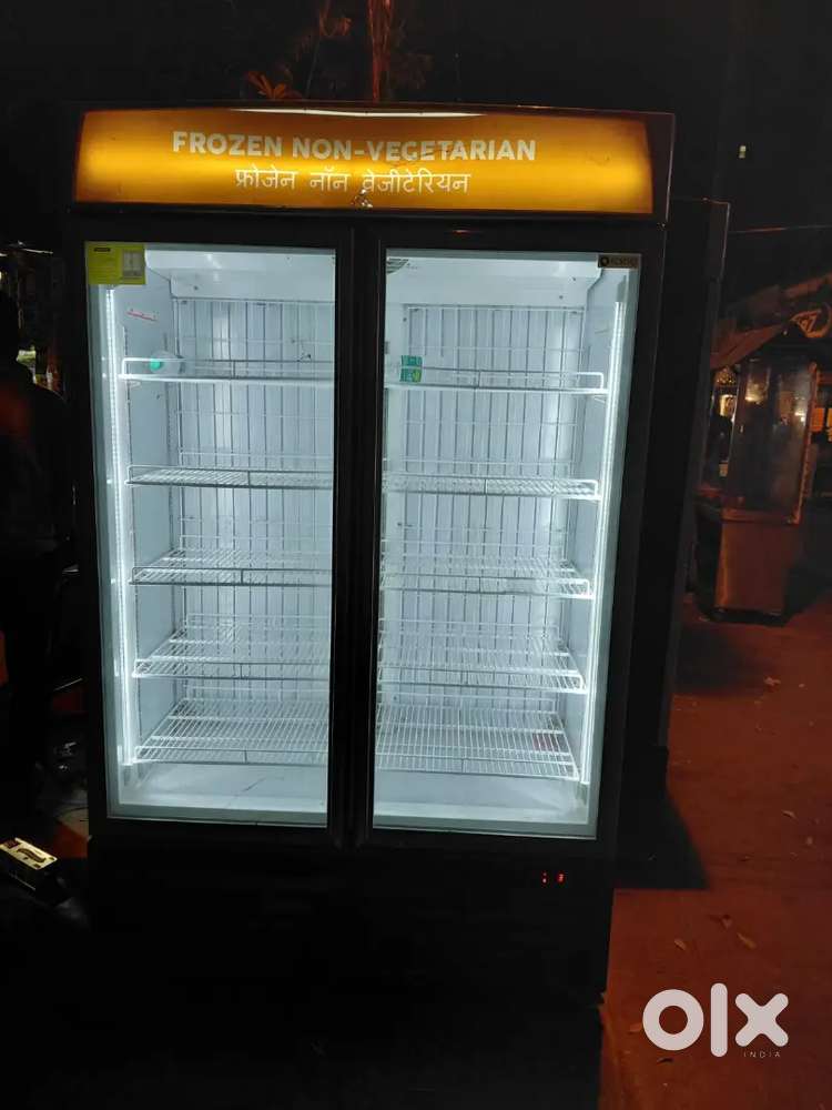 Fridge for commercial