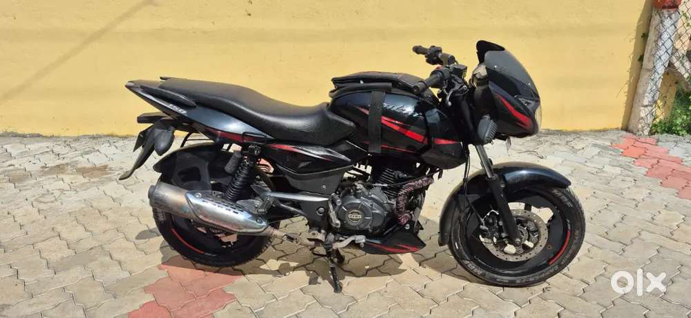 BAJAJ PULSAR 150CC; MODEL 2020; SELF ALLOY DIGITAL METER FRONT DISC  .
