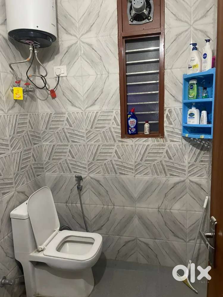 Room mate required - 1 RK in U block sec 24