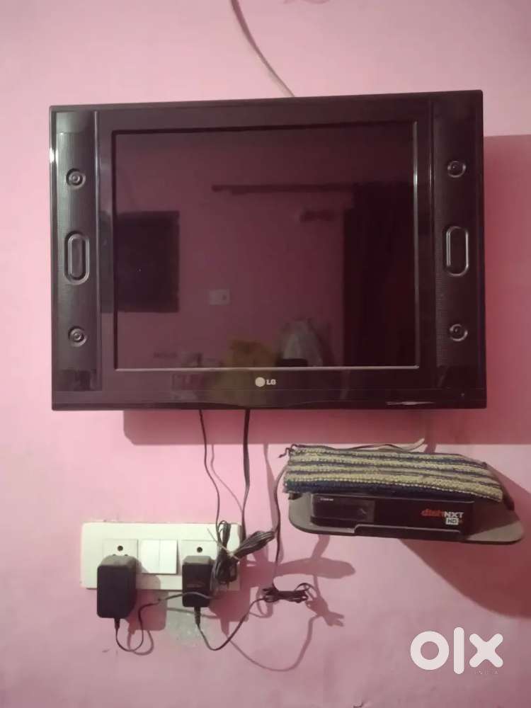 LCD 24 inche 2020 best quality 100/ Safe