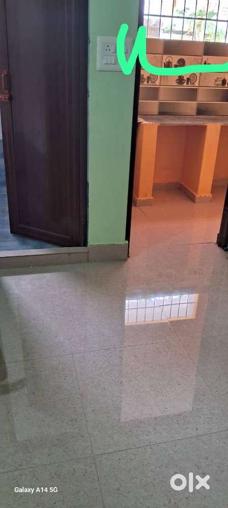 Roommate only working women & girl, students