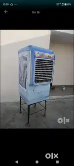 Cooler with copper motor in heavy body up to 100 feet air in Gud cond