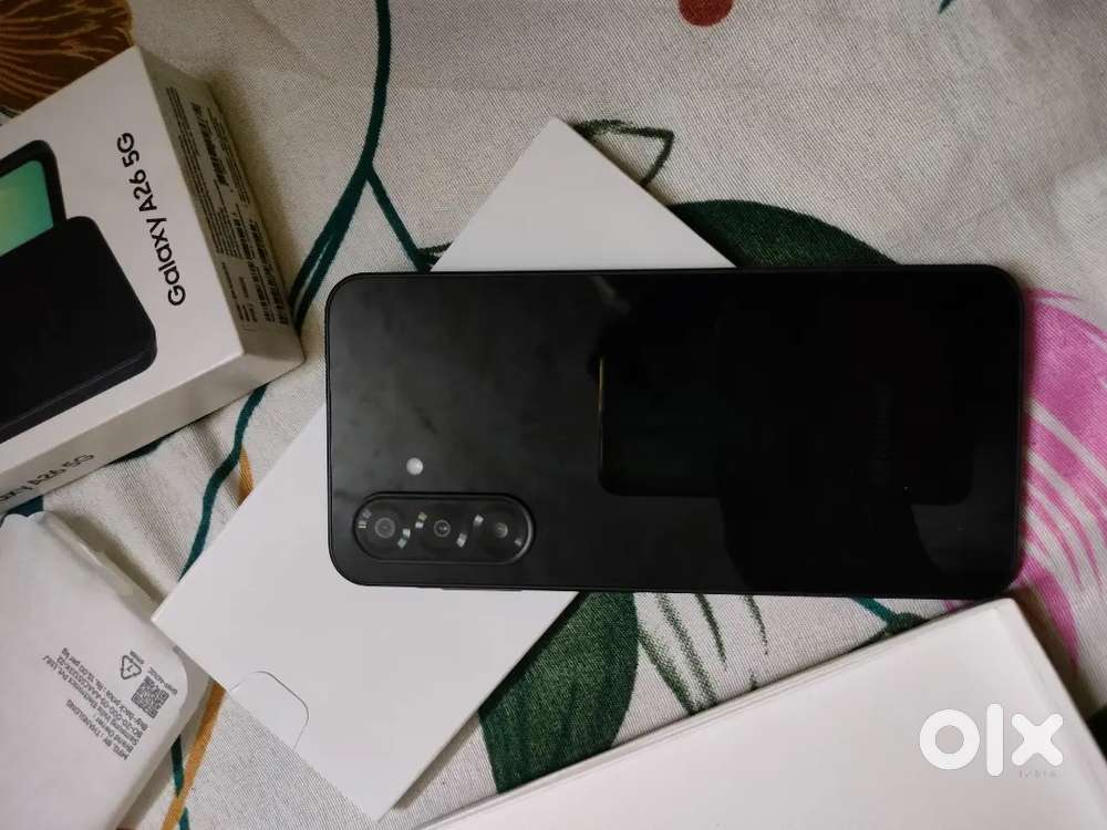 Samsung Galaxy A26 5g Brand new phone 15 days old phone bill box cable