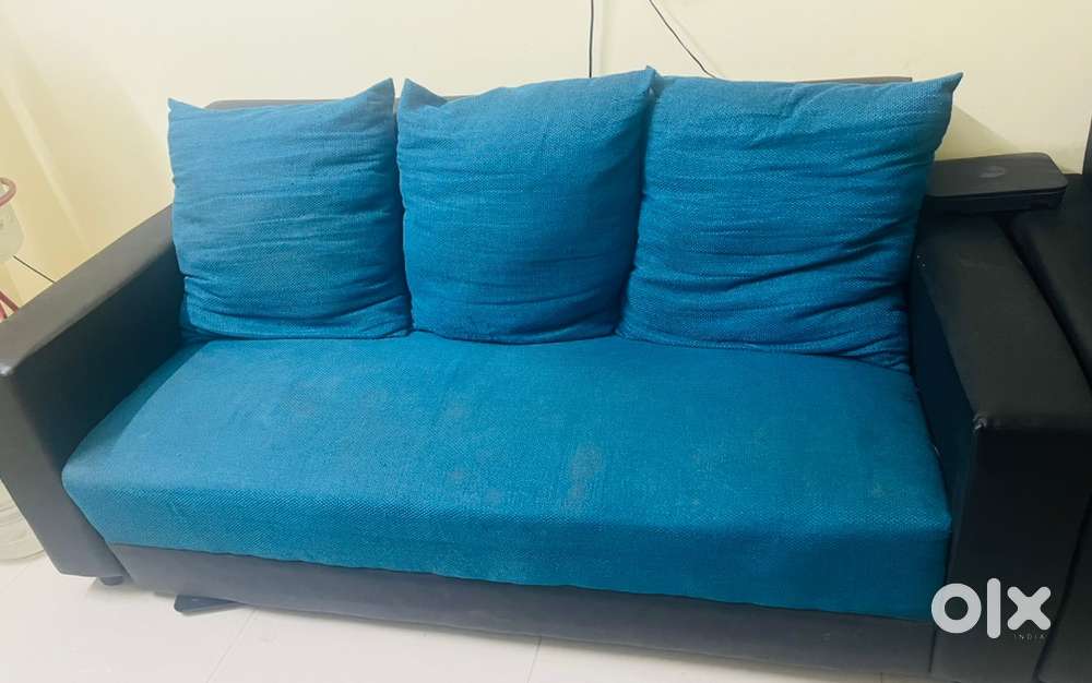 3 + 2 seater Sofa (2 years old) Good Condition