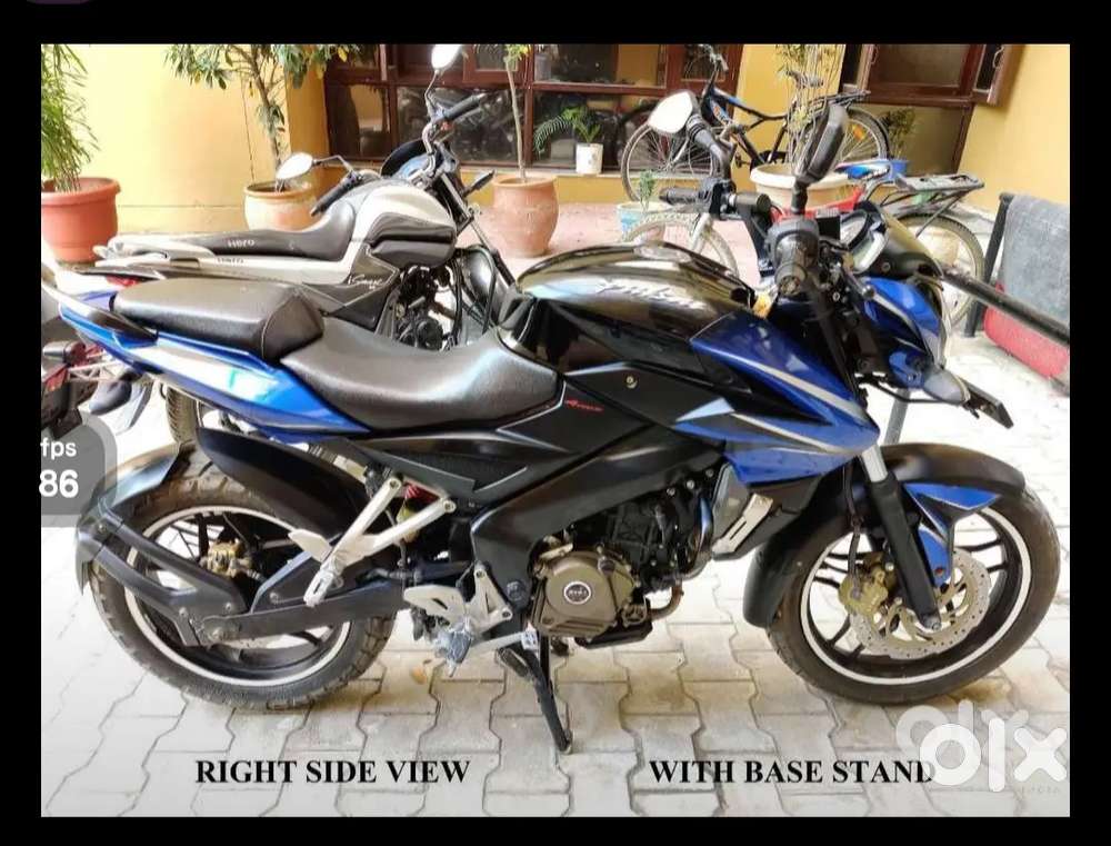 bajaj pulsar 200ns