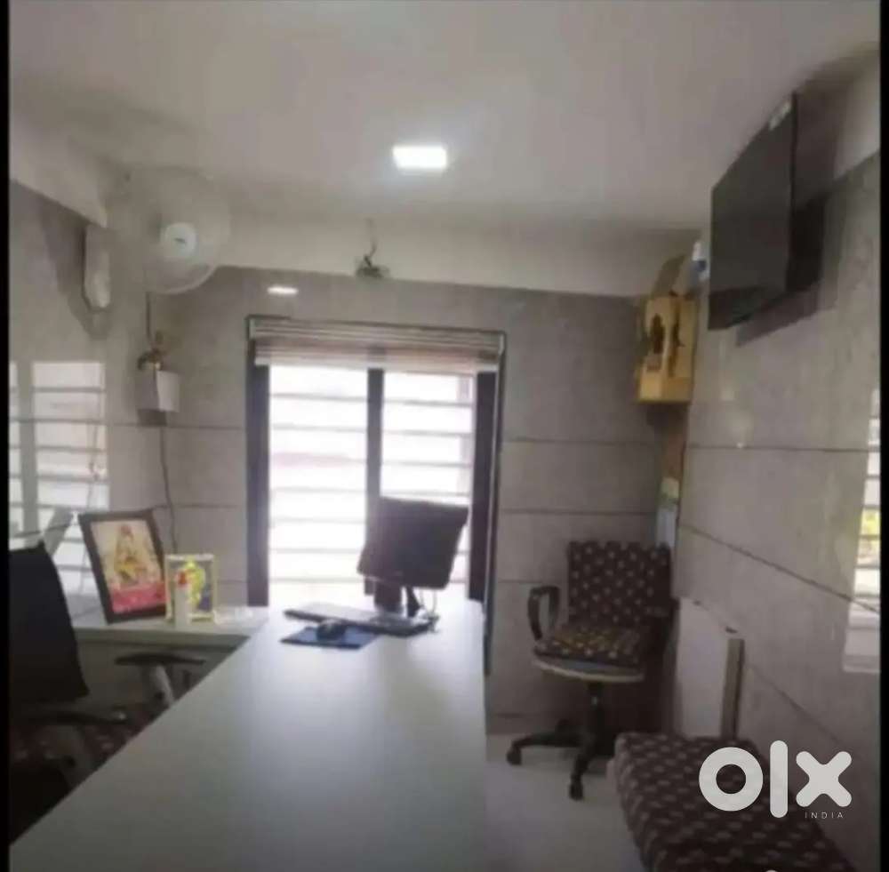 Office available for rent at annand bunglow chowk