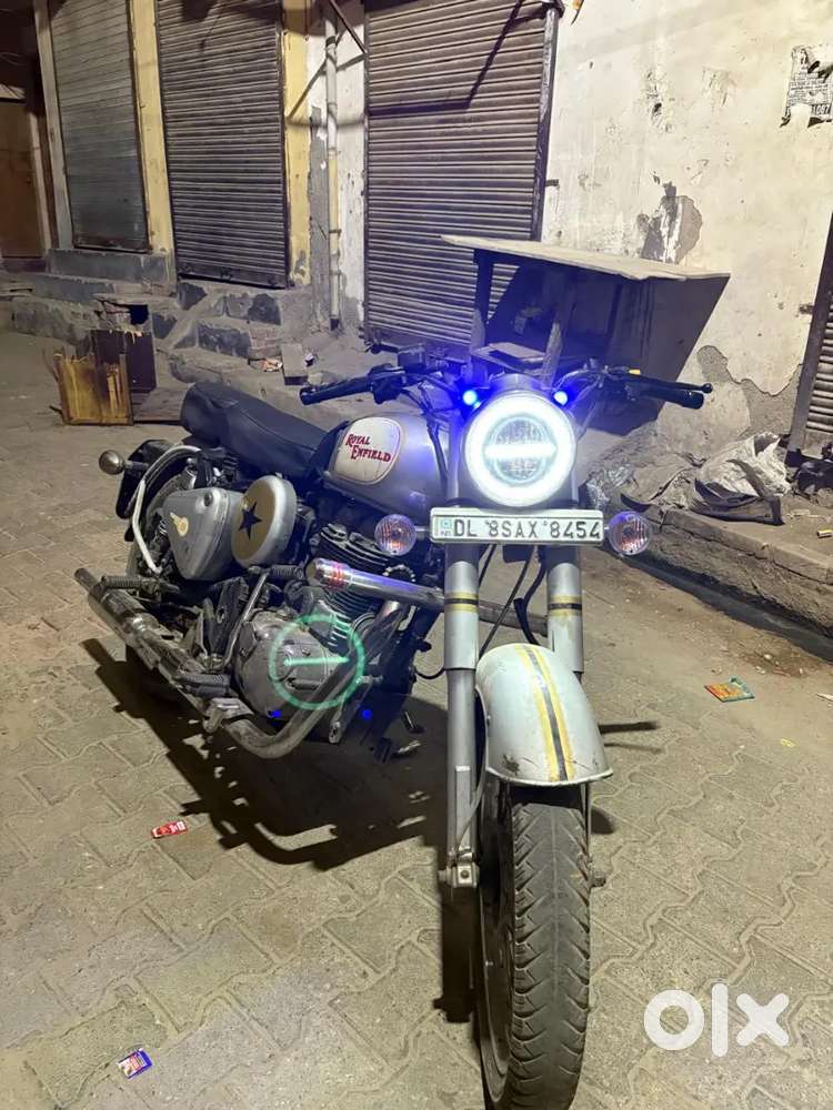 Classic 350 silver colour good condition silencer modified