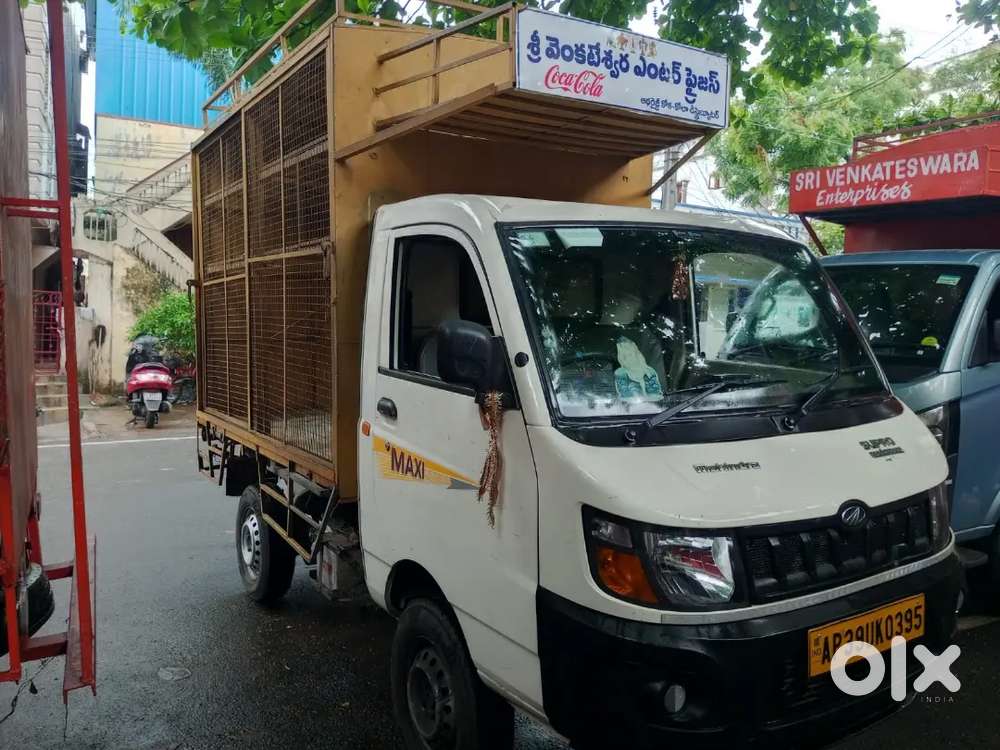 16000km driven mahindra supro for sale.