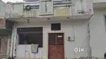 दक्षिण विस्तार B block में दुकान सहित पार्क फेसिंग मकान