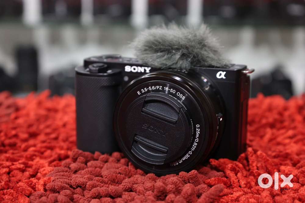 SONY ZV E10 CAMERA FOR SALE