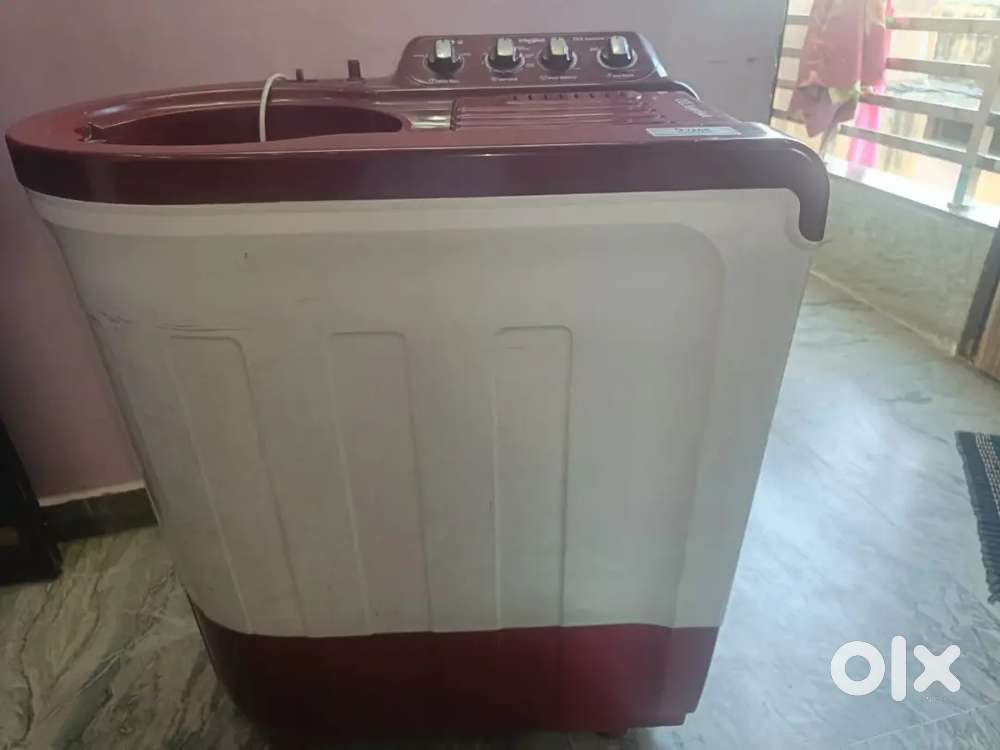 Whirphool washing machine 7.5kg, semi automatic