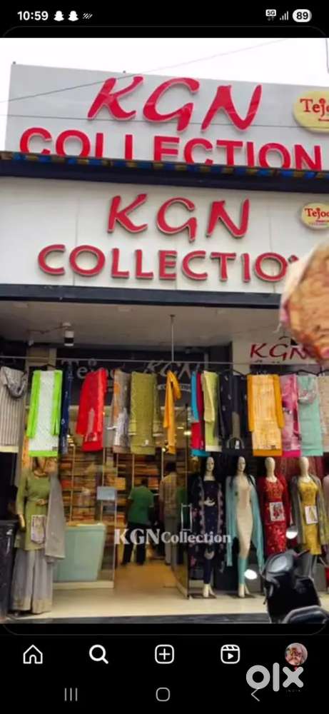 Want a female receptionest an thr one who communicates