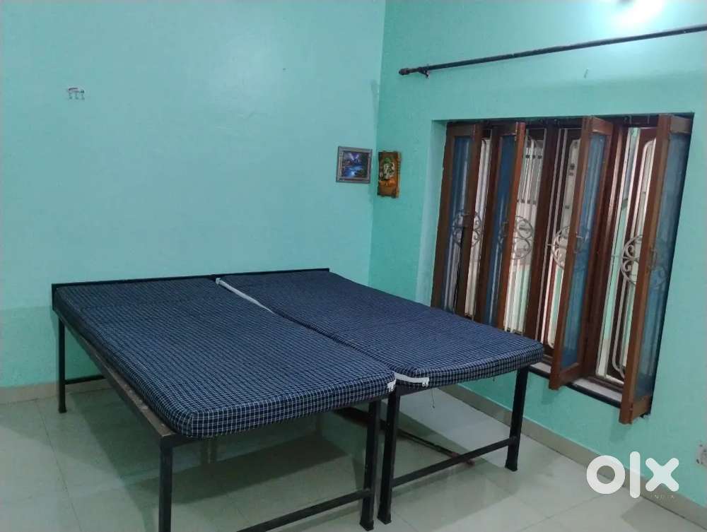 Well condition 2 room set for rent RO, gyzer, fridze, bed, Almirah