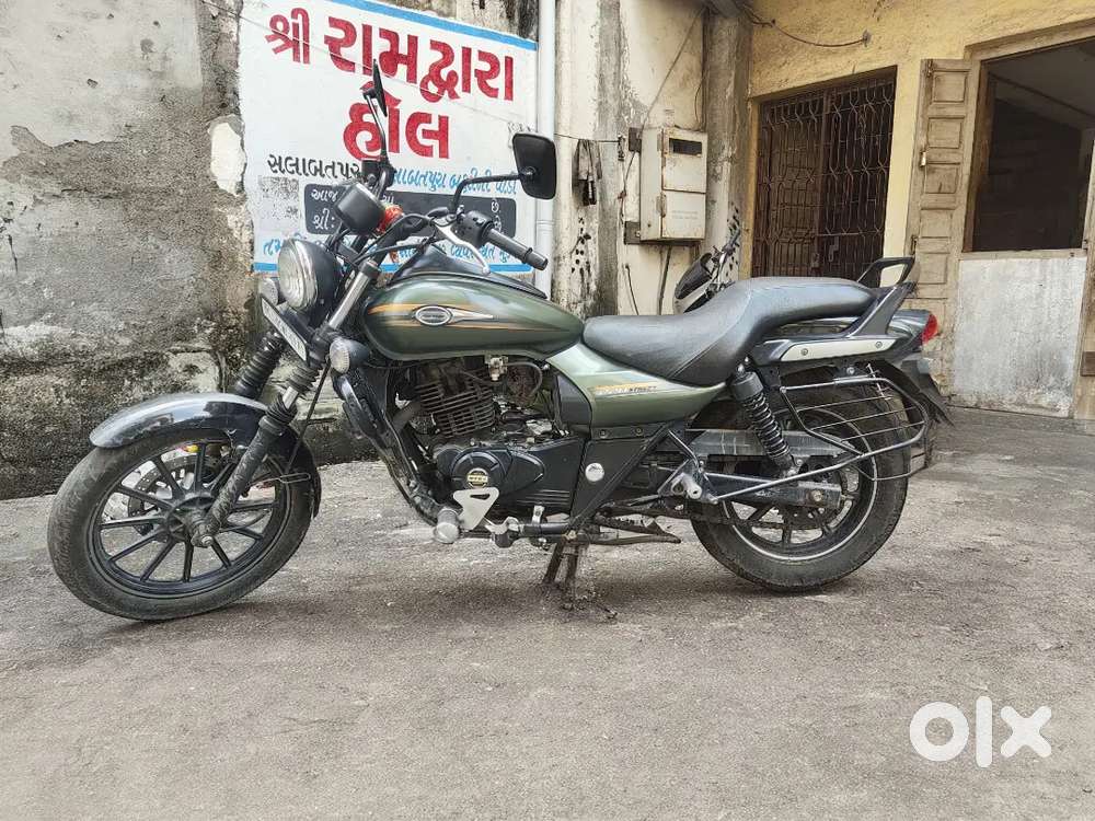 Avenger-220CC-2016