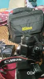 Canon 1300d in good condition