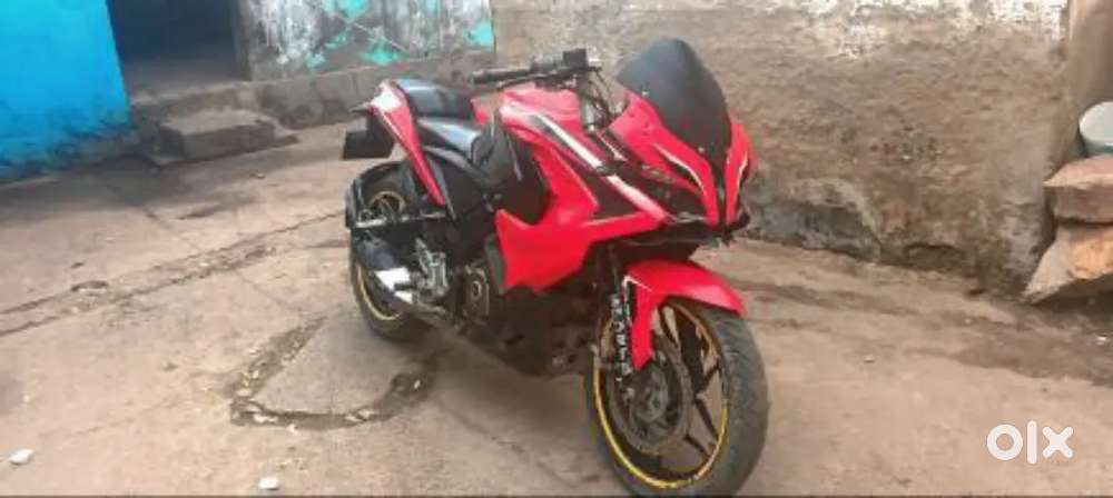 Rs 200 which one ABS. Honor 3