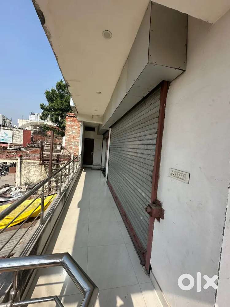 25*24 shivpur  gillat bazar near by Avs plaza and pizza hutVaranasi