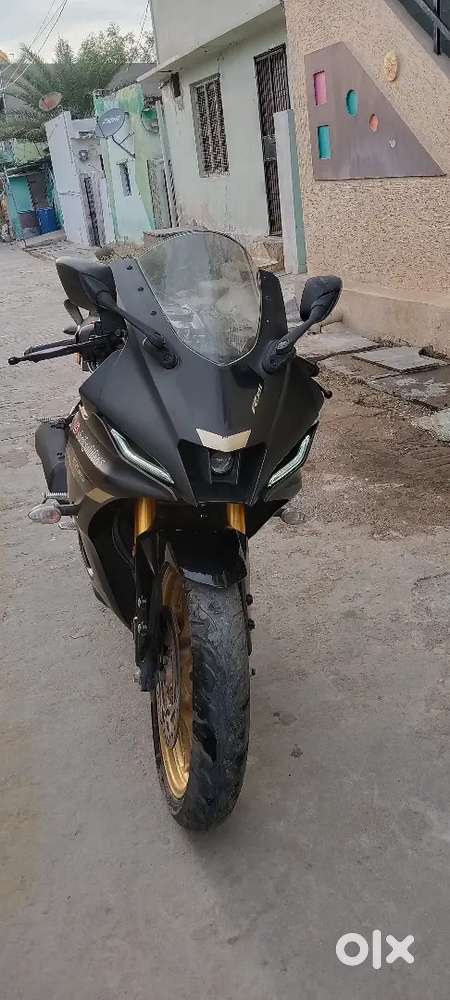 Yamaha R15 v4 2023