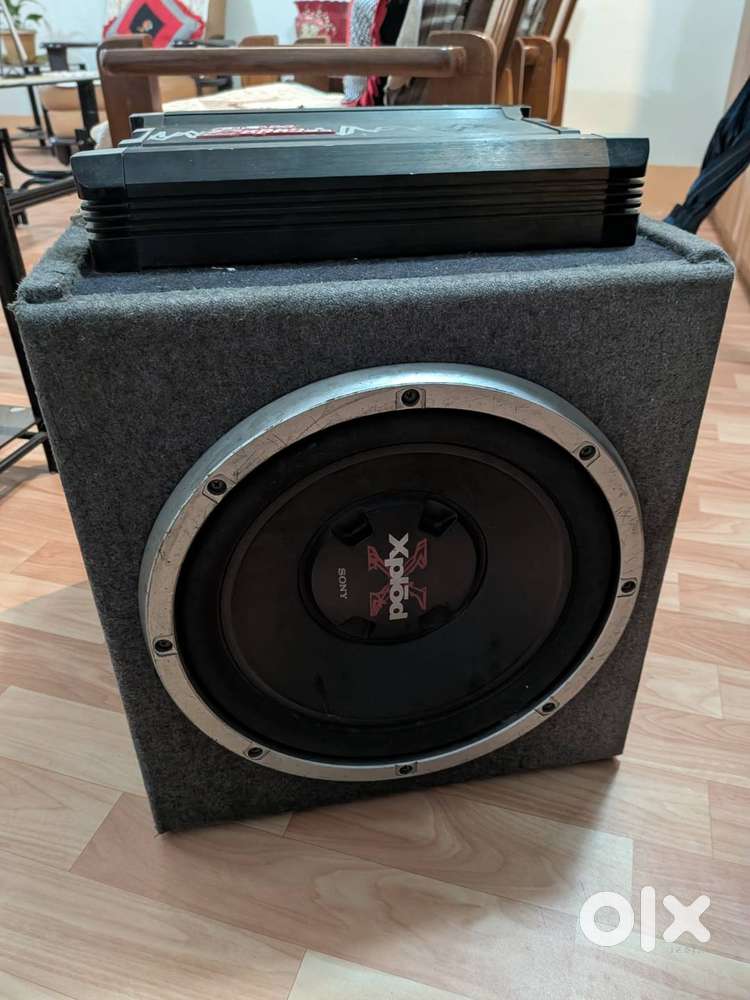 SONY X-PLOD WOOFER AND CERWIN VEGA 4 CHANNEL AMP