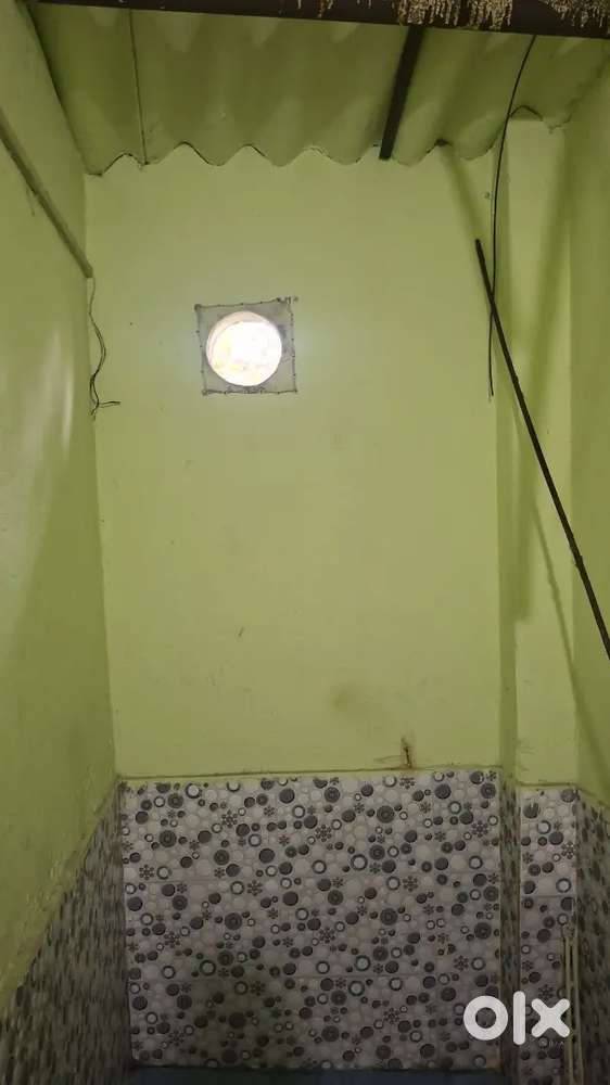 प्लांटसाइट हनुमान मंदिर के पास एस्बेस्टस घर विक्री के लिए