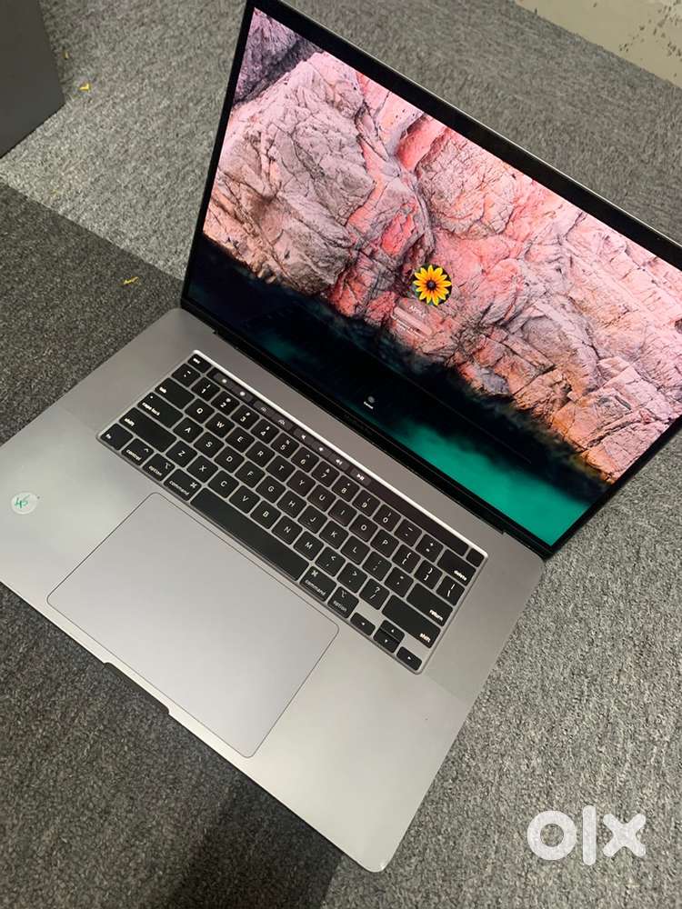 Macbook pro A2141/16inch/2019/Core i9/32GB RAM/512GB SSD/Good working