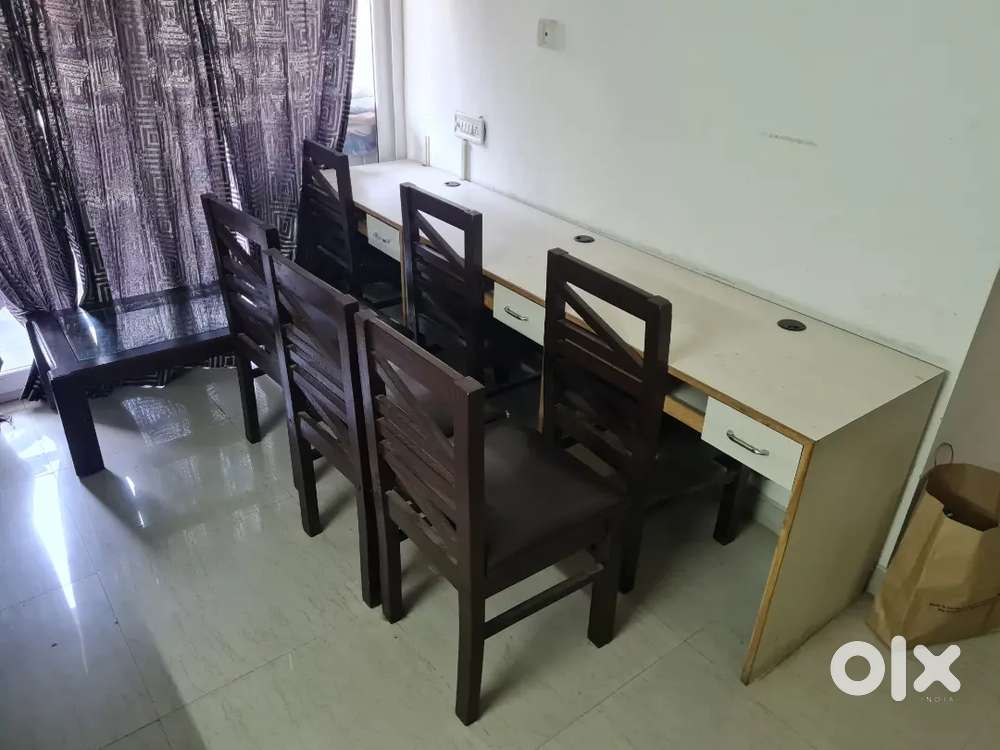 Computer table long with Chairs