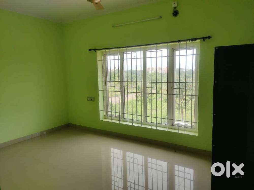 6000Sqft Office Space Available inRace Course