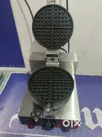 Waffle making machine
