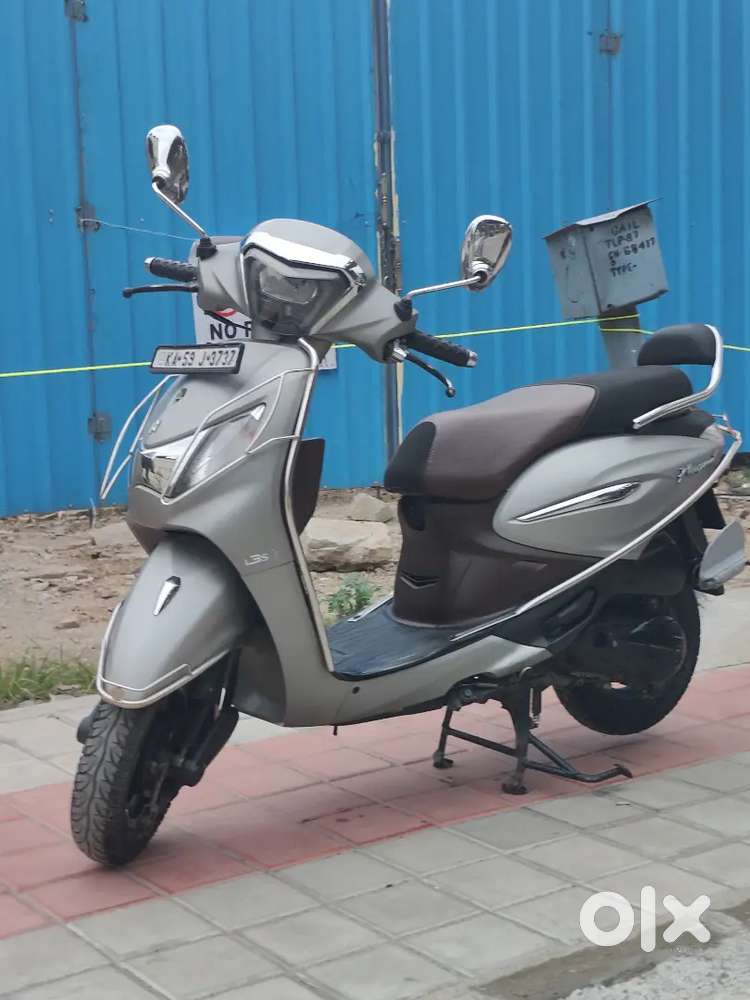 Hero pleasure Plus single owner with self start showroom condition