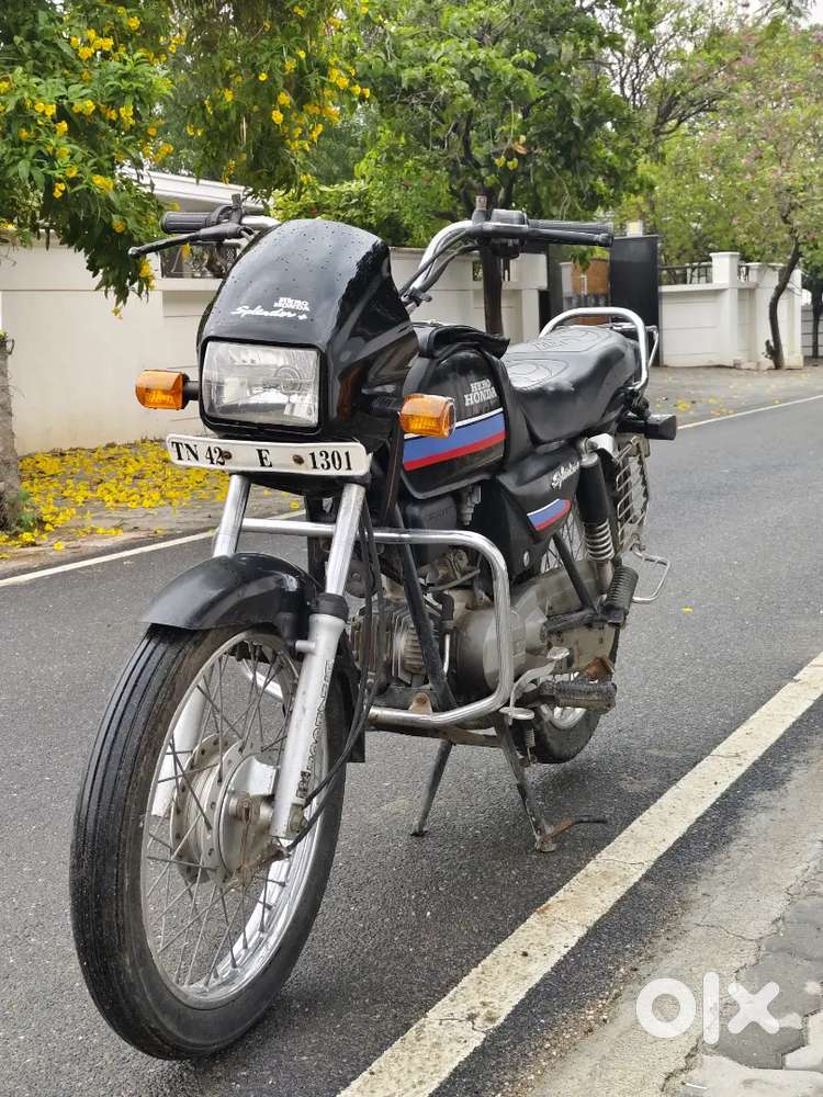 2011-HERO HONDA SPLENDOR-CARBURETTOR TYPE-SINGLE OWNER-NEAT ENGINE