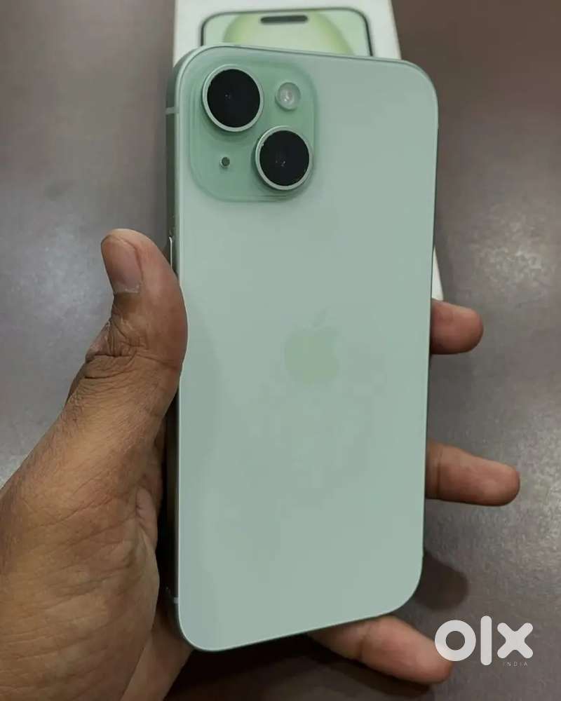 Apple Iphone 15 /128 gb under warranty