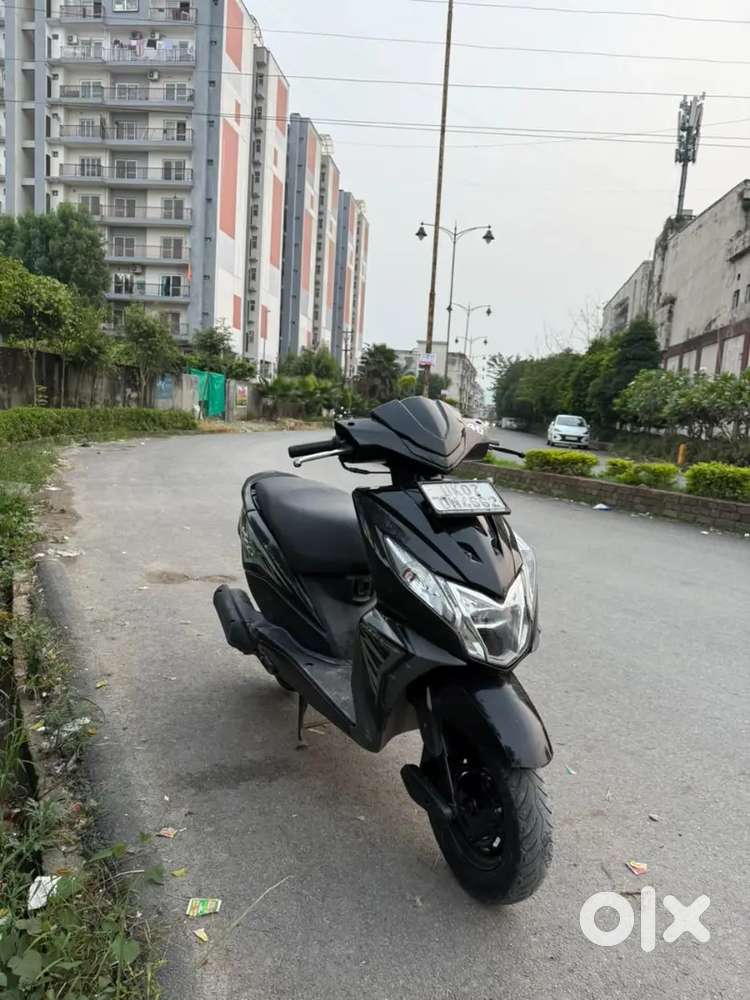 HONDA DIO DX MODEL