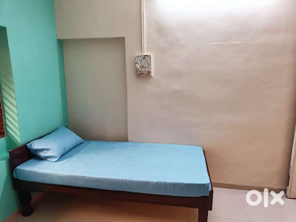 Acha aur accortab Boys and Girls Pg mil jayega