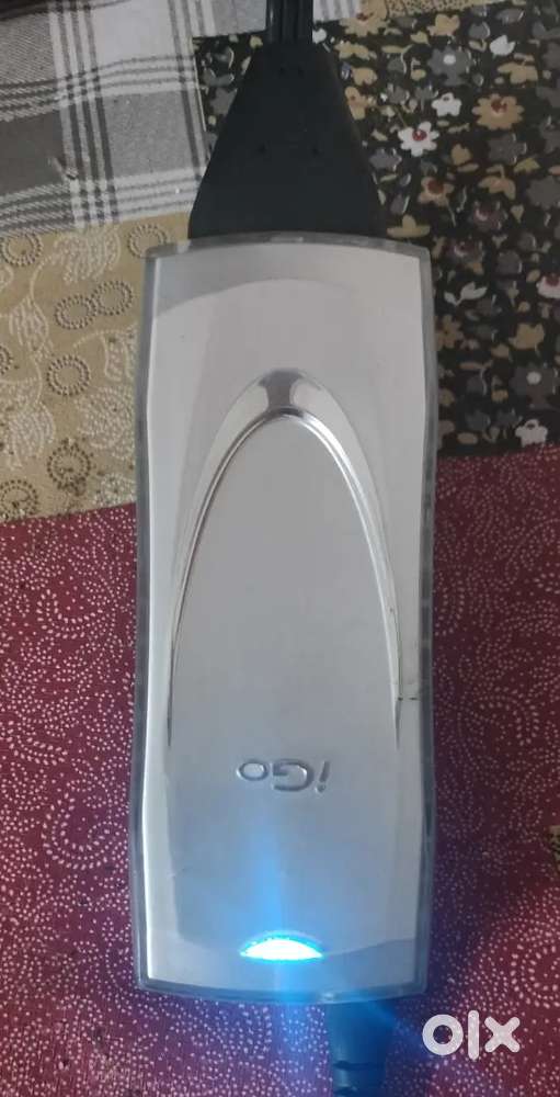 Universal AC Auto Adopter for Laptop
