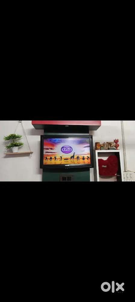 Panasonic lcd 24 inchi