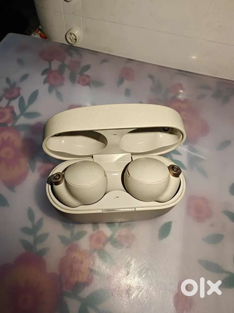 Sony WF-1000XM4 bluetooth headset