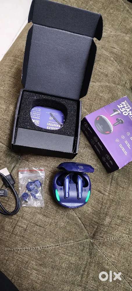 Wings phantom 250 earbuds