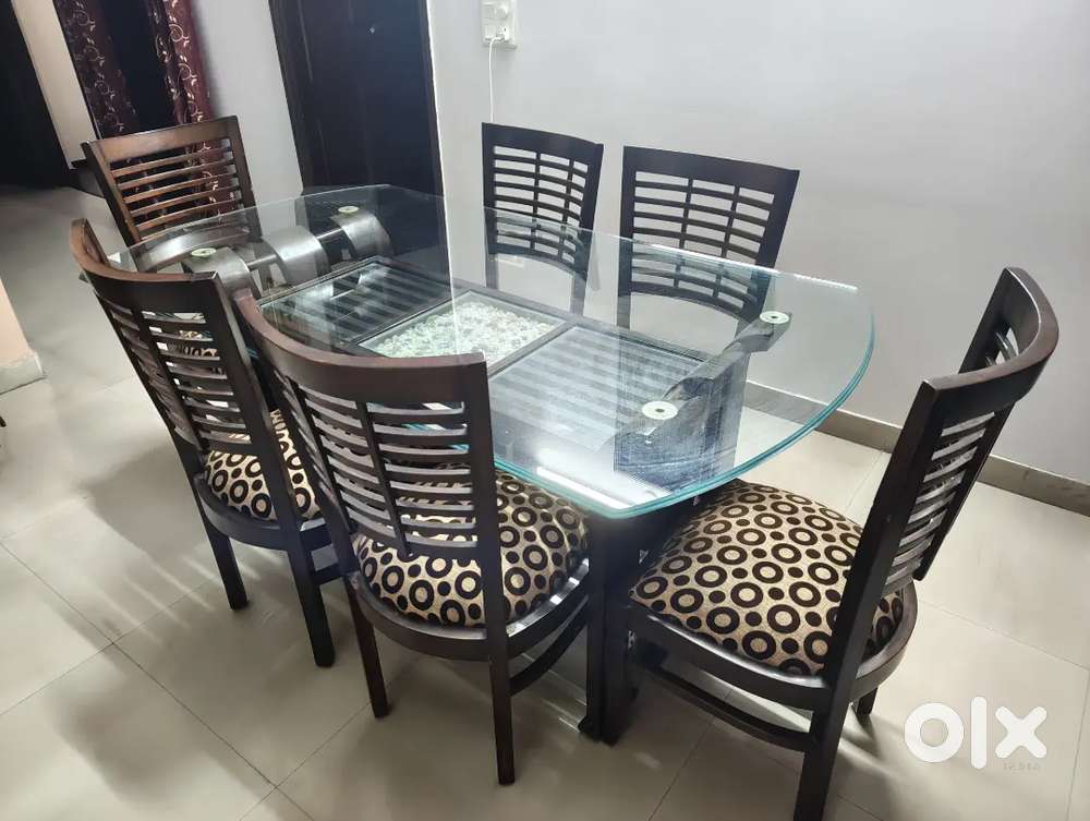 6 Seater Dining Table