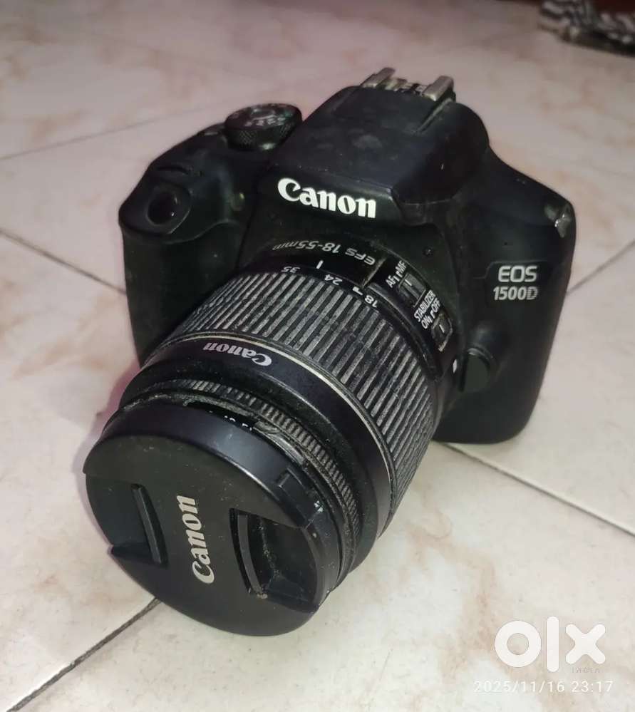 Canon EOS 1500D Dslr camera
