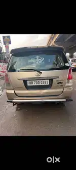 Toyota Innova 2.5 V 7 STR, 2004, Diesel