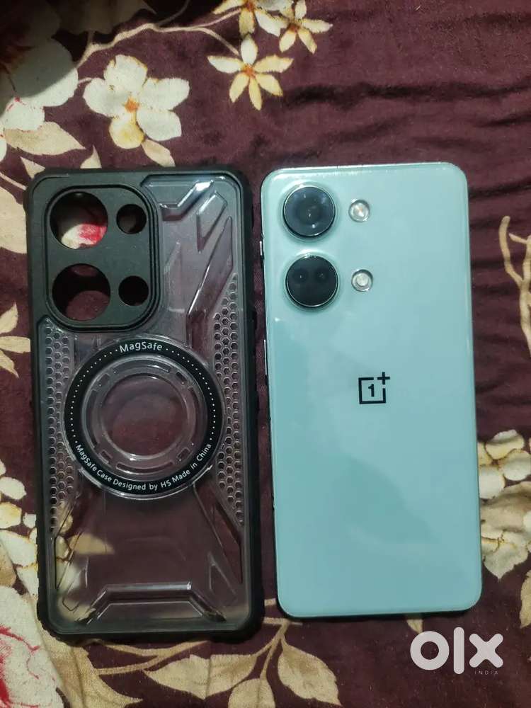 ONE PLUS NORD 5G 8 Gb RAM 128GB nternal