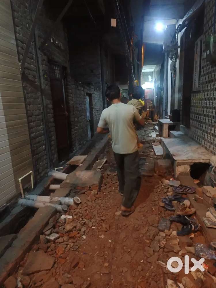 Size 15*30 total 50 gaz plot h with boundary 10 foot gali h