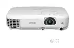 Projector for sale in mint condition Epson eb-x11..