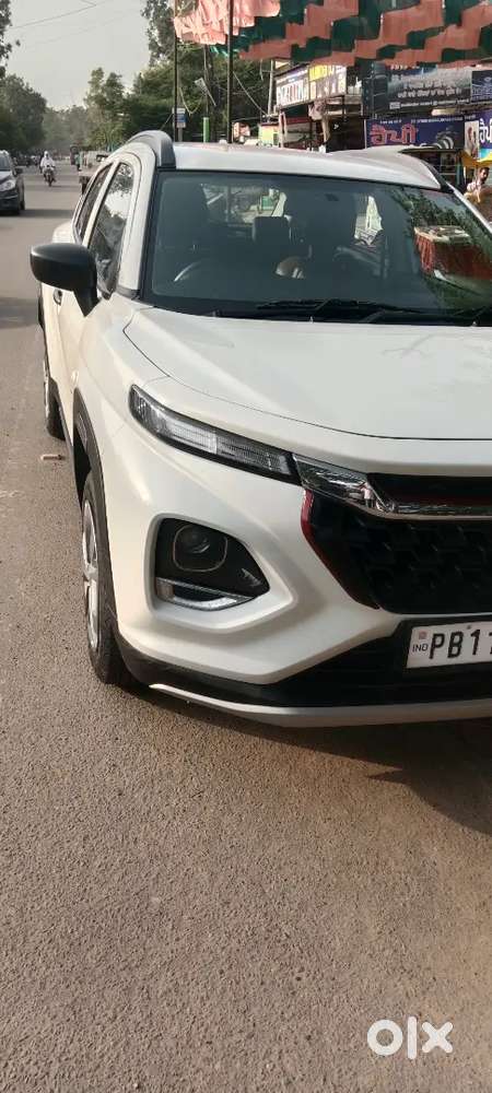 Maruti Suzuki Fronx 2024 Petrol 5400 Km Driven