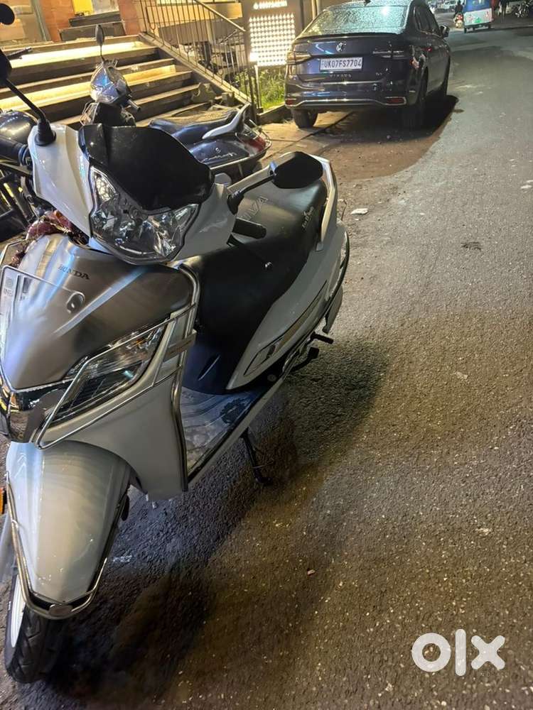 Selling: Honda Activa 125 (Oct 2023) - Pearl White