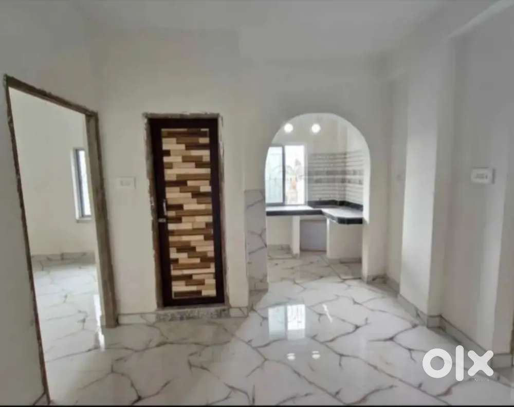 BRAND NEW ROOM RENT KESTOPUR NEW 1 RK RESTRICTION FREE M/F CAPLE